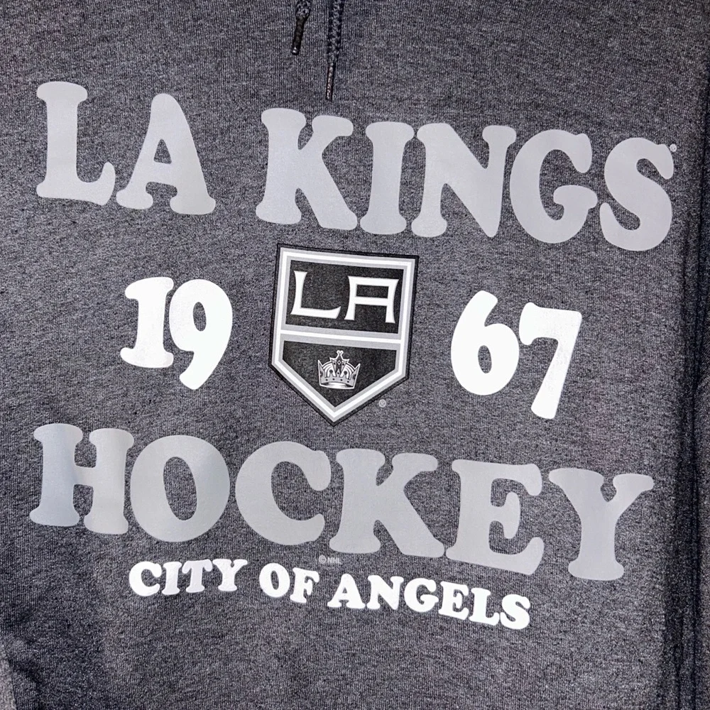 👑🏒🏟️ Los Angeles Kings NHL Hockey Marquee Stadium Hoodie 🏟️🥅🏒👑 - Picture 4 of 13